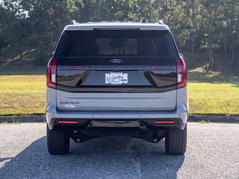 New 2025 Ford Expedition Platinum w/ Stealth Performance Package image 5
