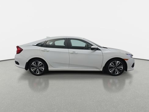 Used 2018 Honda Civic EX-L image 4
