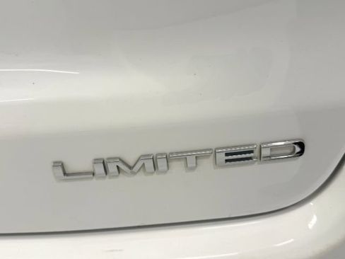 Used 2025 Jeep Compass Limited AWD/4WD image 13