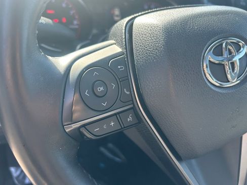 Used 2021 Toyota Camry XSE image 17