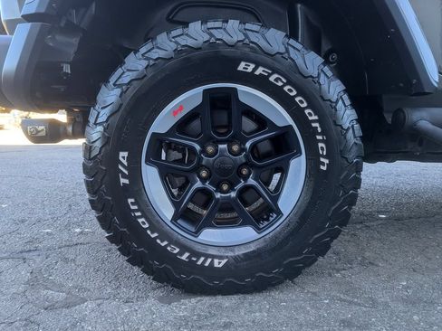 Used 2019 Jeep Wrangler Unlimited Rubicon AWD/4WD image 48