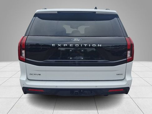Used 2025 Ford Expedition Max Active AWD/4WD image 6