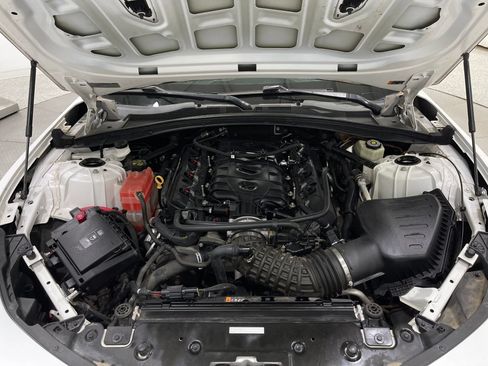 Used 2018 Chevrolet Camaro SS RWD image 27