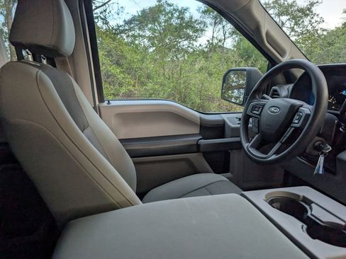 Used 2015 Ford F150 XL w/ Equipment Group 101A Mid image 11