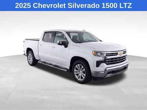 Used 2025 Chevrolet Silverado 1500 LTZ AWD/4WD image 2