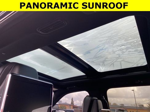 Used 2018 Lincoln Navigator Reserve w/ Technology Package image 9