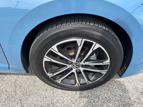Used 2025 Volkswagen Jetta Sport FWD image 5