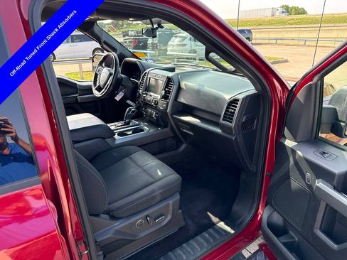 Used 2017 Ford F150 XLT w/ Equipment Group 302A Luxury AWD/4WD image 18