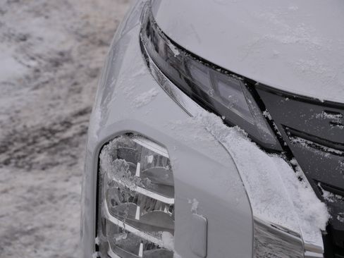 Used 2023 Mitsubishi Outlander SEL Black Edition image 16