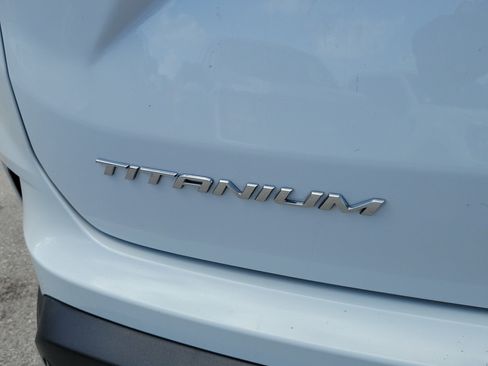 Used 2022 Ford Edge Titanium AWD/4WD image 30
