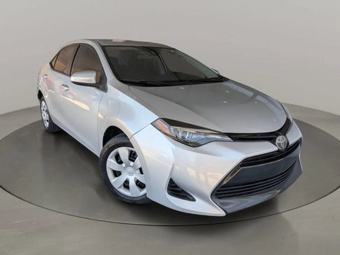 Used 2017 Toyota Corolla LE FWD image 40