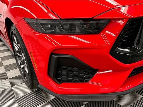 Used 2025 Ford Mustang GT Premium w/ GT Performance Package RWD image 34