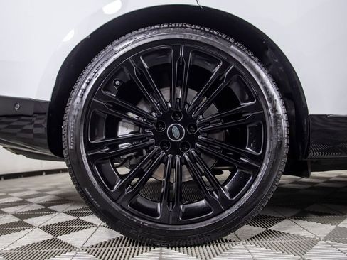 Used 2025 Land Rover Range Rover SE image 43