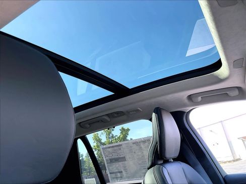 New 2026 Volvo XC90 T8 Ultra w/ Lounge Package AWD/4WD image 30