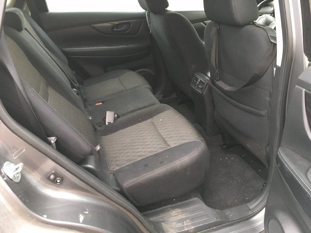 Used 2020 Nissan Rogue S AWD/4WD image 8