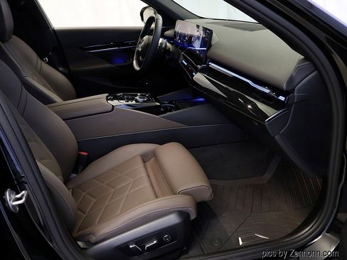 Certified 2024 BMW 530i xDrive w/ Convenience Package image 35