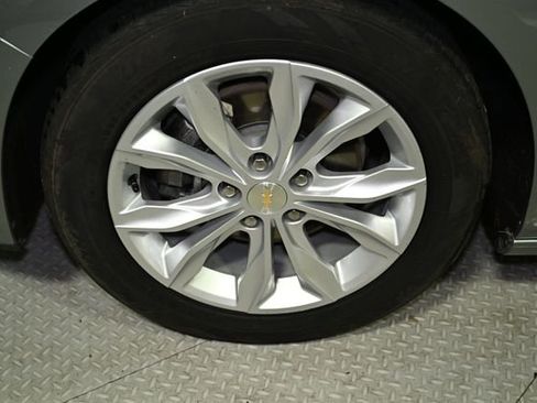 Used 2024 Chevrolet Malibu LT image 19