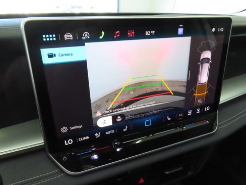 New 2026 Volkswagen Tiguan SE image 19