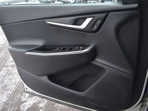 Used 2024 Kia EV6 Light image 32