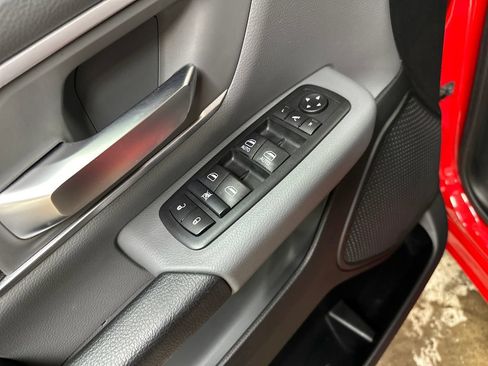 Used 2020 RAM 1500 Big Horn AWD/4WD image 16
