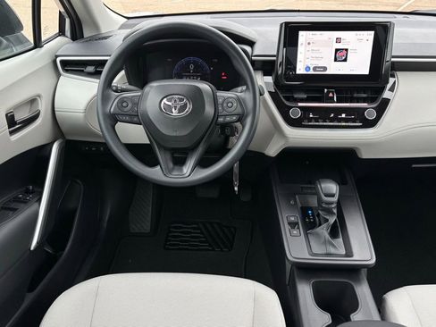 New 2026 Toyota Corolla Cross L image 10