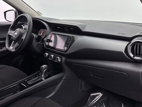 Used 2023 Nissan Kicks SV FWD image 32