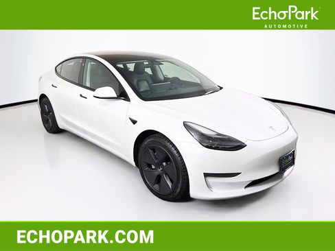 Used 2023 Tesla Model 3 Standard Range RWD image 1