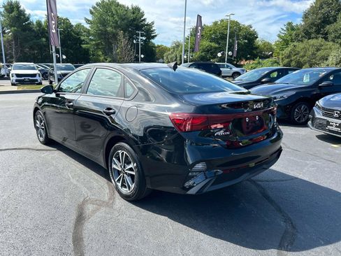 Used 2024 Kia Forte LXS FWD image 3