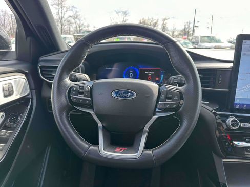 Used 2023 Ford Explorer ST w/ Equipment Group 401A image 13