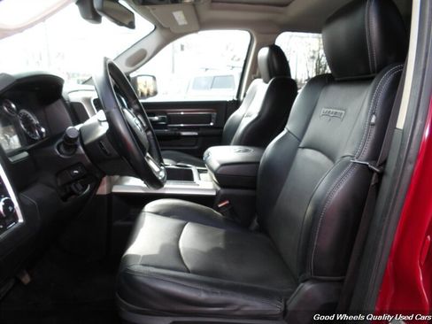Used 2014 RAM 1500 Laramie w/ Convenience Group AWD/4WD image 14