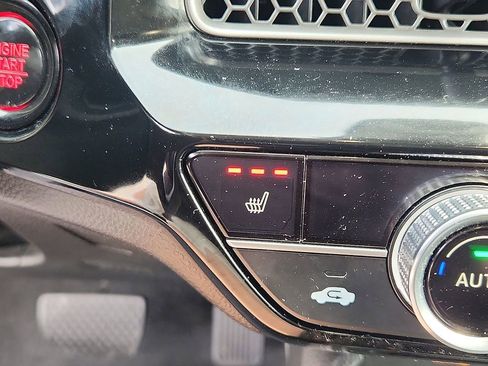 Used 2023 Honda Civic EX image 13