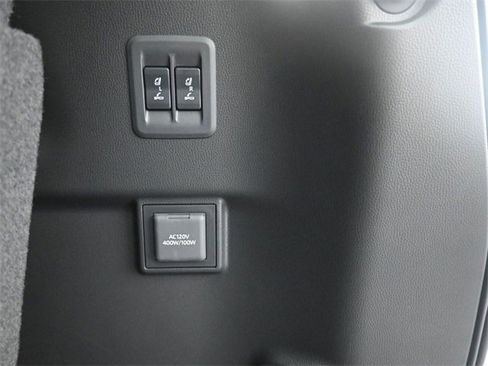 Used 2025 Lexus GX 550 550 Luxury image 25