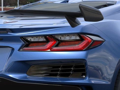 New 2027 Chevrolet Corvette Z06 w/ Stealth Interior Trim Package RWD image 11