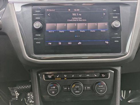 Used 2020 Volkswagen Tiguan S image 13