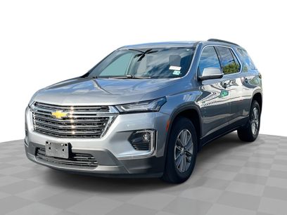 Used 2023 Chevrolet Traverse LT