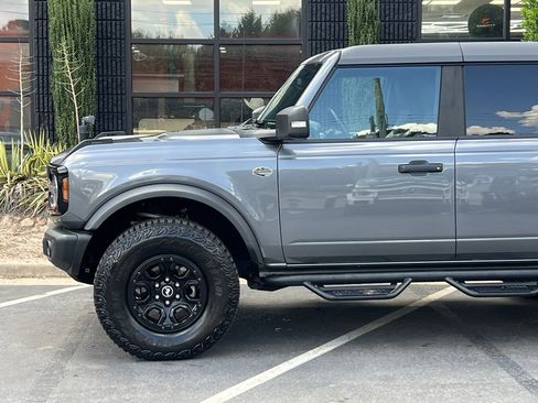 Used 2023 Ford Bronco Wildtrak image 10