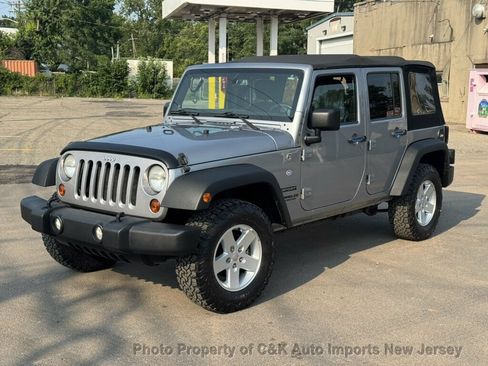 Used 2013 Jeep Wrangler Unlimited Sport AWD/4WD image 5