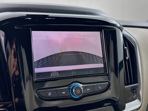 Used 2023 Chevrolet Traverse LS w/ Midnight/Sport Edition image 21