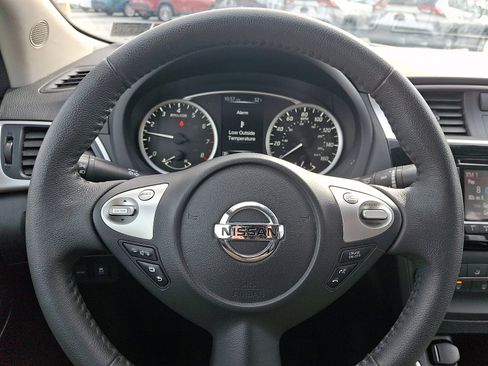 Used 2017 Nissan Sentra SV image 18