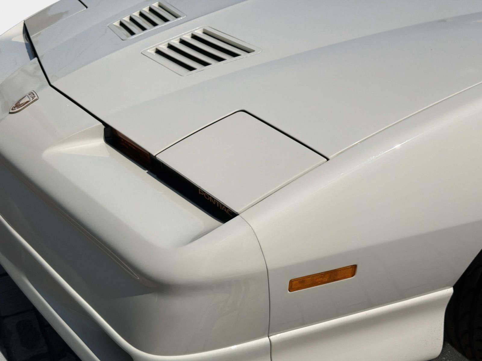 Used 1987 Pontiac Firebird Trans Am RWD image 9
