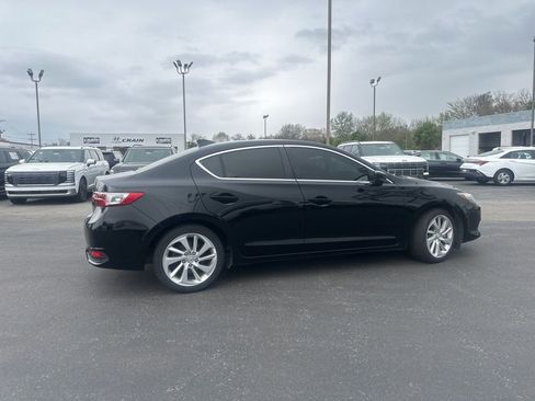 Used 2018 Acura ILX image 4