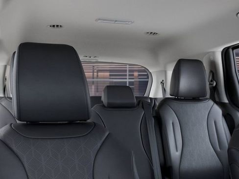 New 2026 Kia Carnival EX FWD image 27