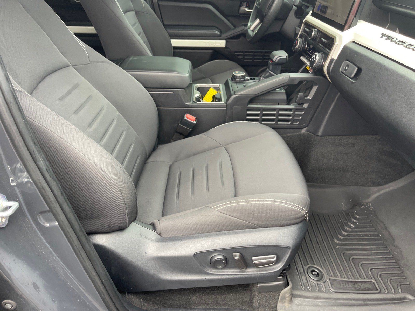 Used 2024 Toyota Tacoma TRD Sport w/ TRD Sport Upgrade Package AWD/4WD image 19