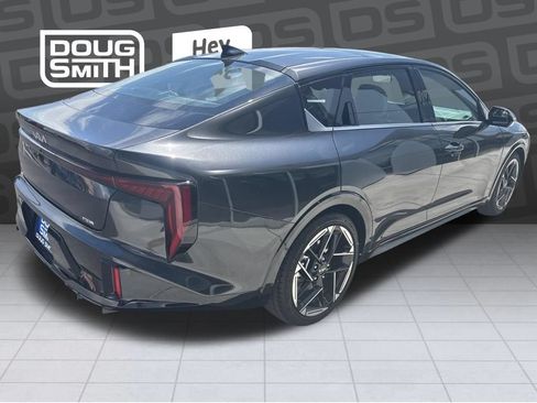 Used 2025 Kia K4 GT-Line w/ GT-Line Premium Package FWD image 4