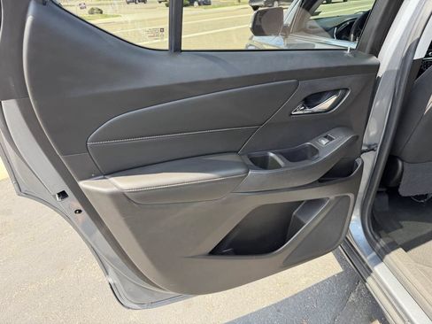 Used 2018 Chevrolet Traverse LT AWD/4WD image 15