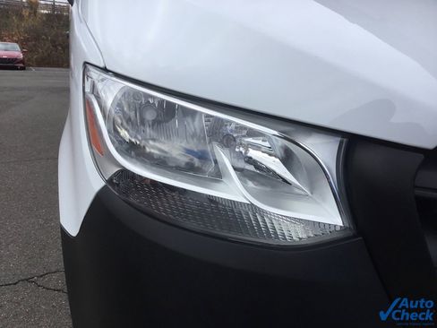 Used 2022 Mercedes-Benz Sprinter 2500 image 20