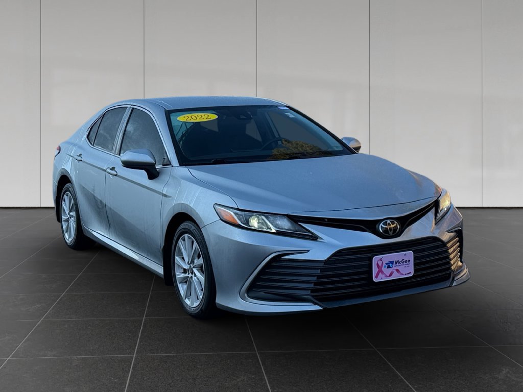 Used 2022 Toyota Camry LE FWD image 8