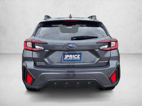 Used 2025 Subaru Crosstrek 2.0i Premium AWD/4WD image 6