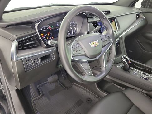 Certified 2023 Cadillac XT5 Luxury image 17