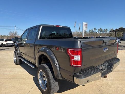 Used 2020 Ford F150 XLT image 4